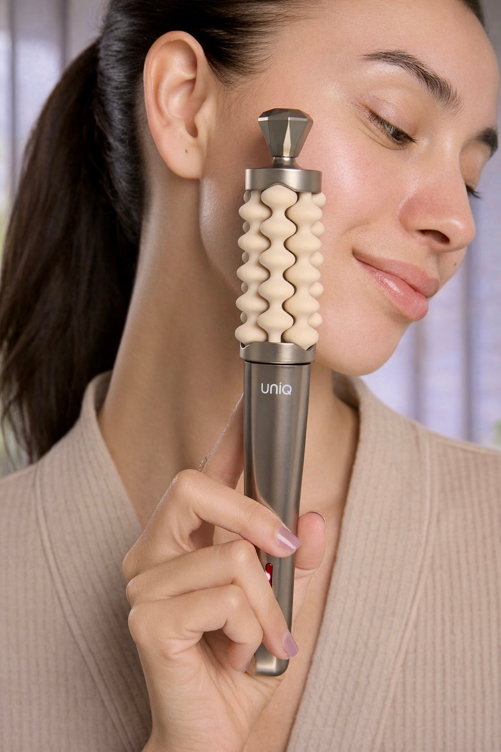 Why Facial Massage Is Becoming a Must-Have Step in Modern Skincare